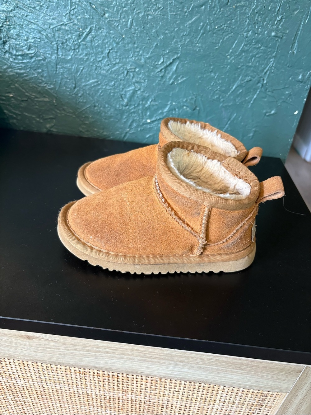 UGG Chestnut boots - Picture 3 of 4